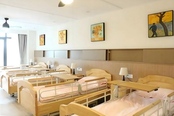 转深圳户口2025政策_阿娇一个人独居北京3居室，自称比香港要便宜 并伴有雷电和短时大风6级
